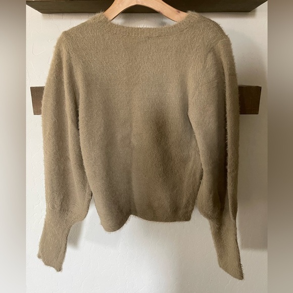 Tan Fuzzy Faux Mohair Crewneck Sweater, Size Medium•••NWT, Cute Teddy Style - Picture 3 of 10
